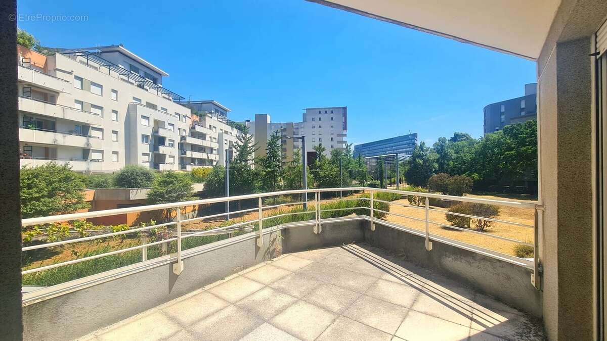 EXCLUSIVITE - T2 Les Estudines Europole -  Investissement LMNP - photo 2