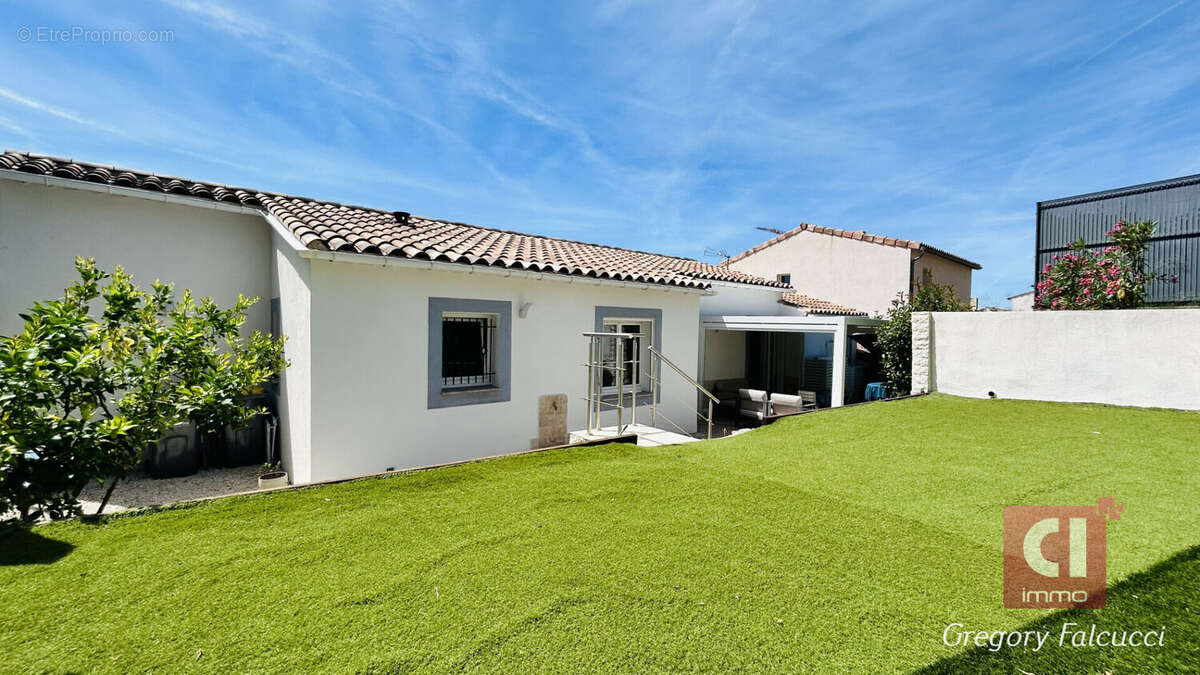 Maison à CARNOULES