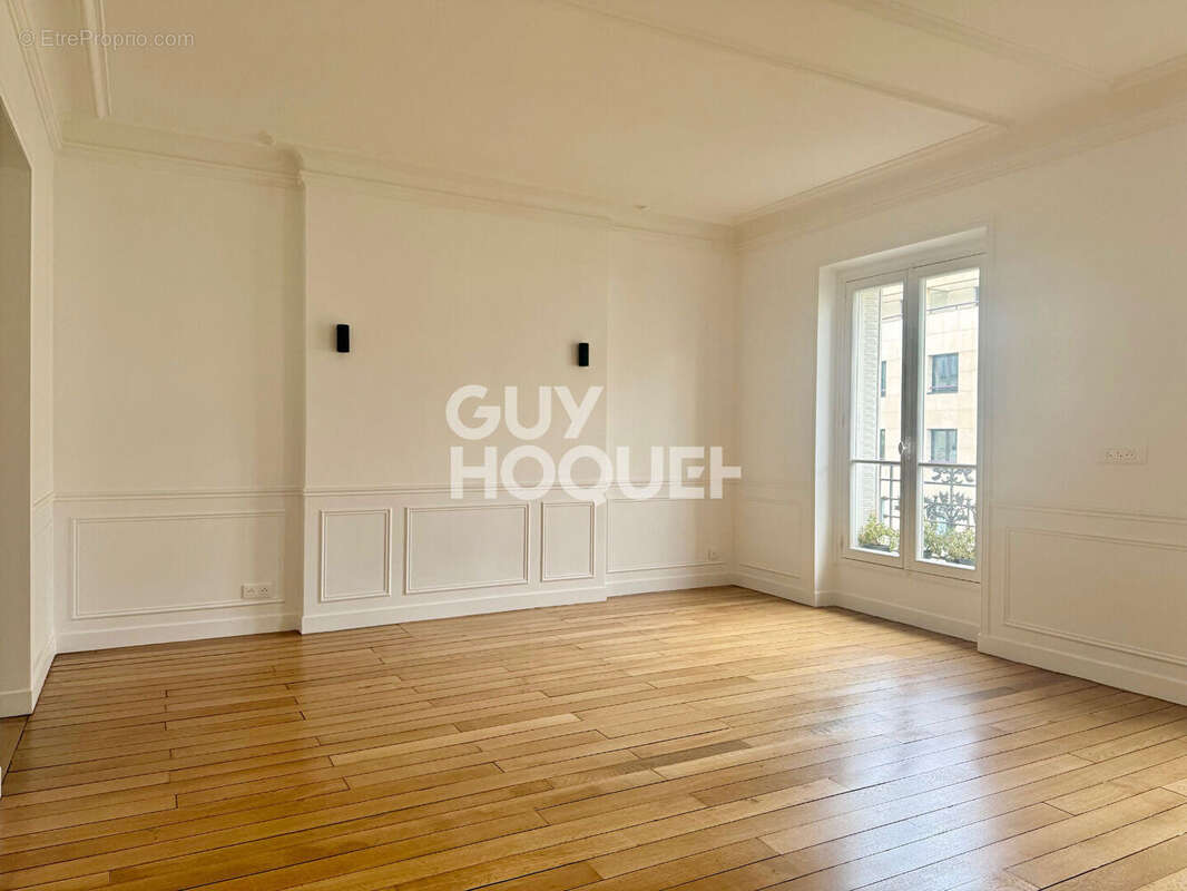 Appartement à PARIS-12E
