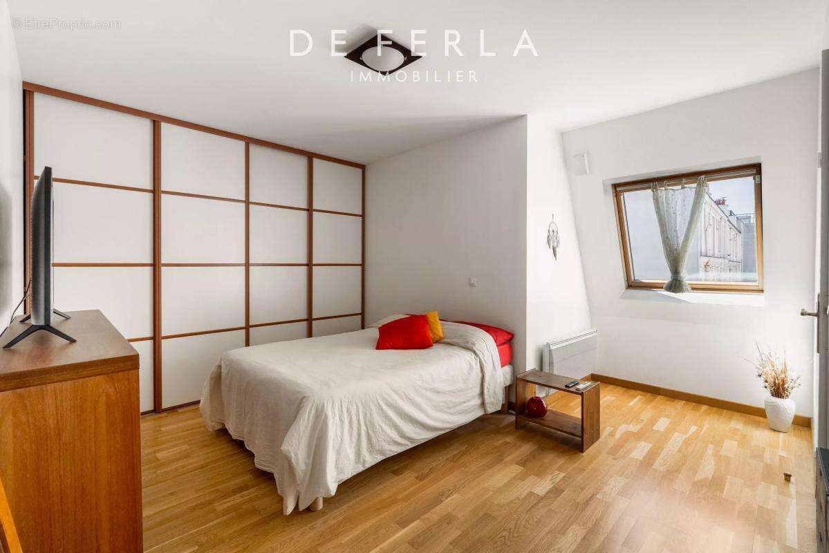 Appartement à PARIS-14E