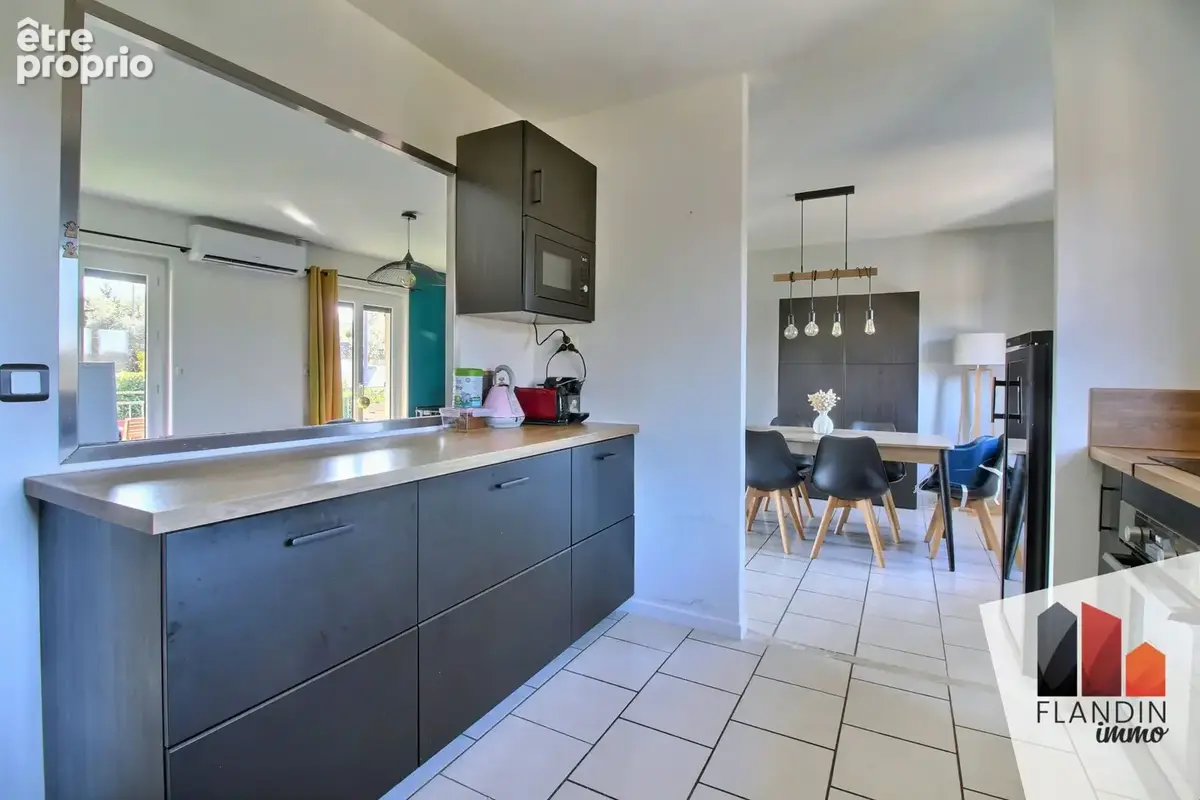 Appartement 88 m² à Vernaison  - photo 6