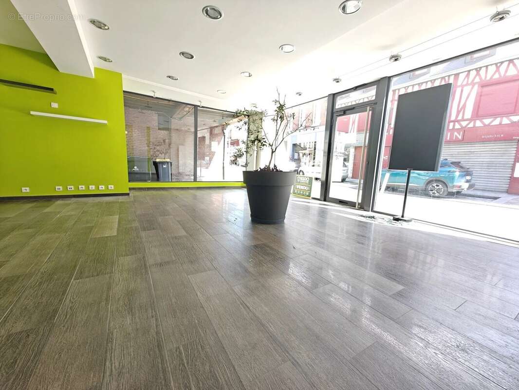 Local Commercial BRIONNE - photo 4