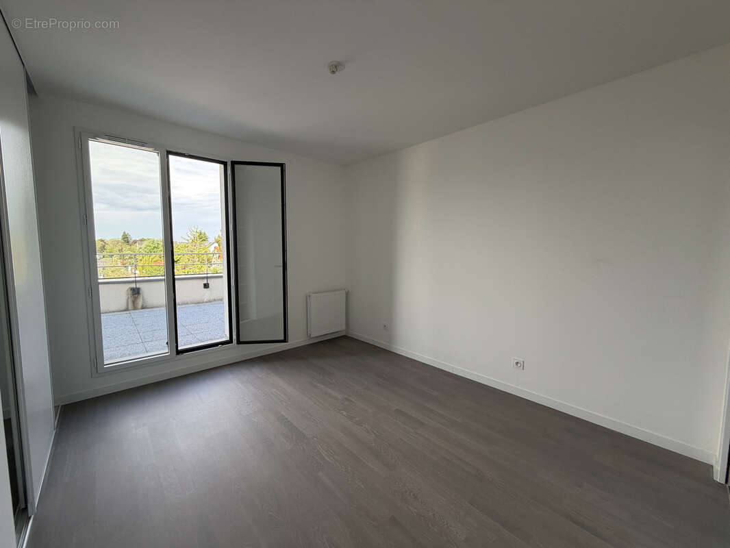 Appartement à SAINT-CYR-SUR-LOIRE