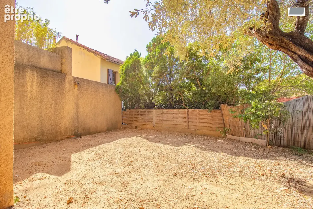T2 loué avec jardin Bas Faron dans une résidence fermée et sécurisée. - photo 9
