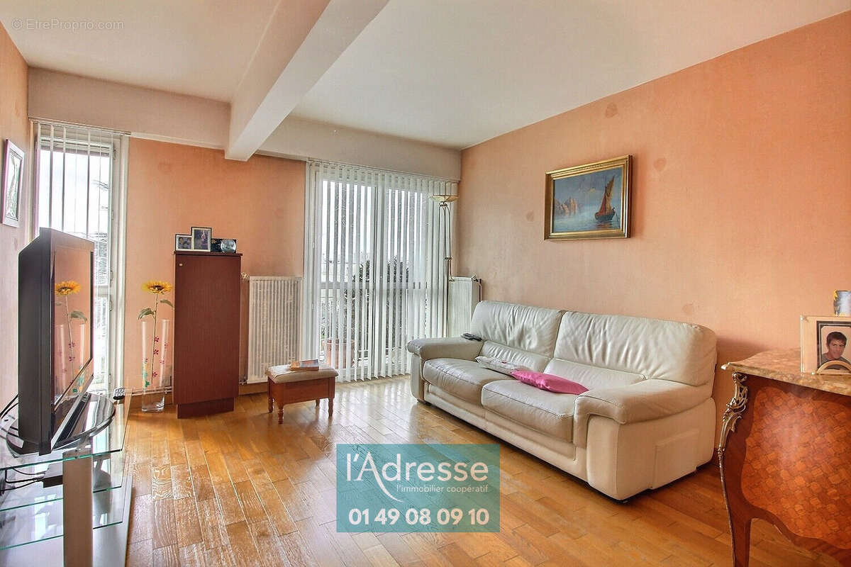 Appartement à L&#039;HAY-LES-ROSES