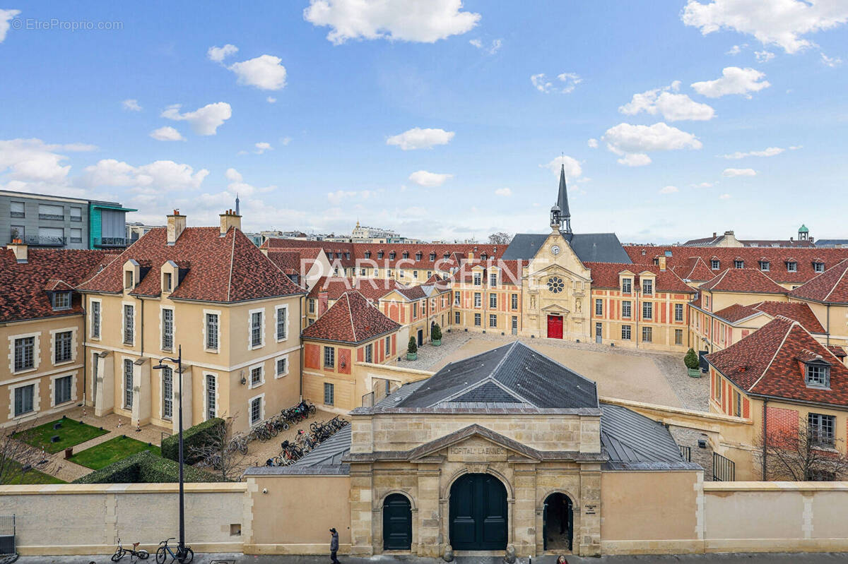 Appartement à PARIS-7E
