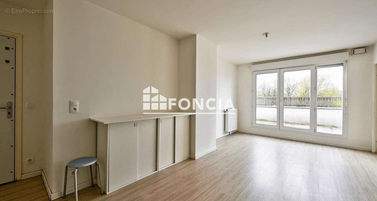 Appartement à SAINT-OUEN-L&#039;AUMONE