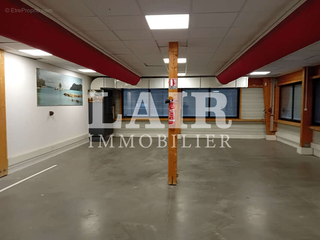 Commerce à BERD&#039;HUIS