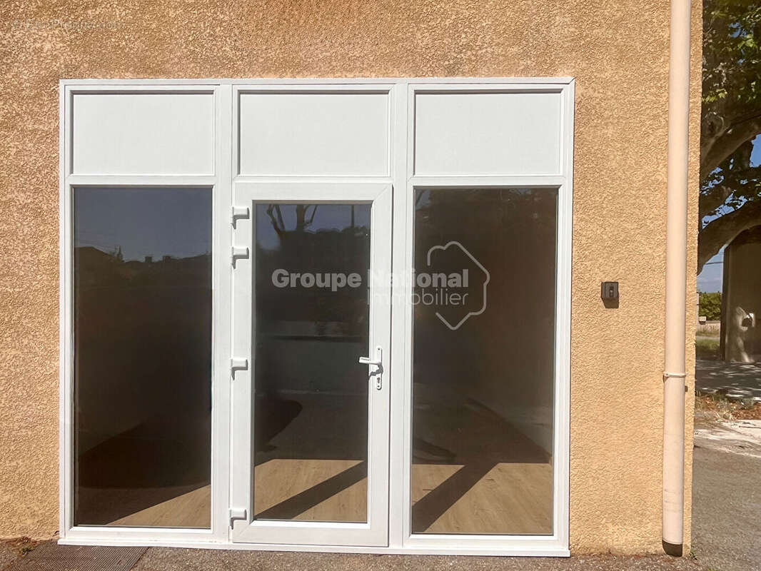 Parking à BARBENTANE