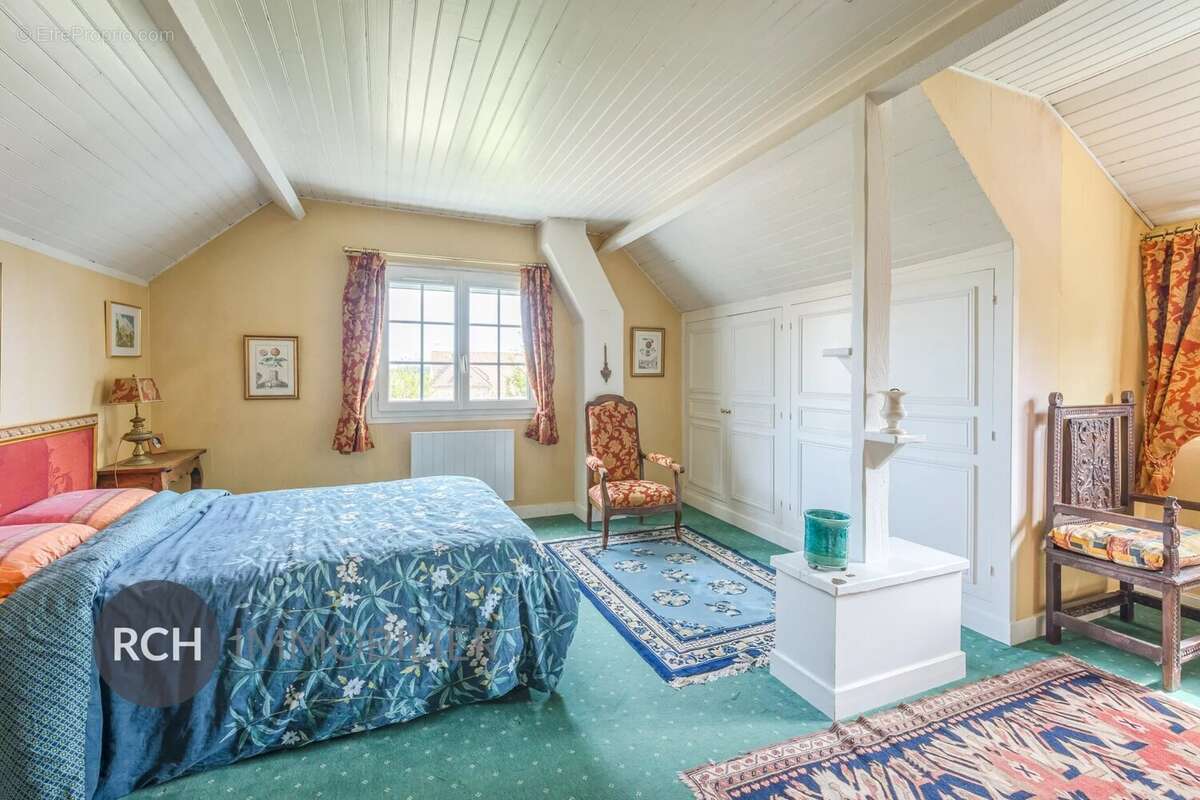 Maison à VILLIERS-SAINT-FREDERIC