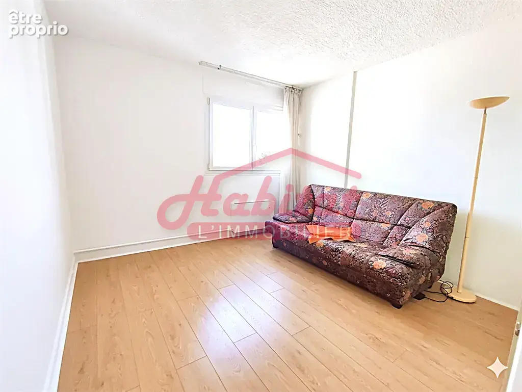 CHELLES CENTRE VILLE- Grand appartement de 4 Pièces + Cave - photo 11
