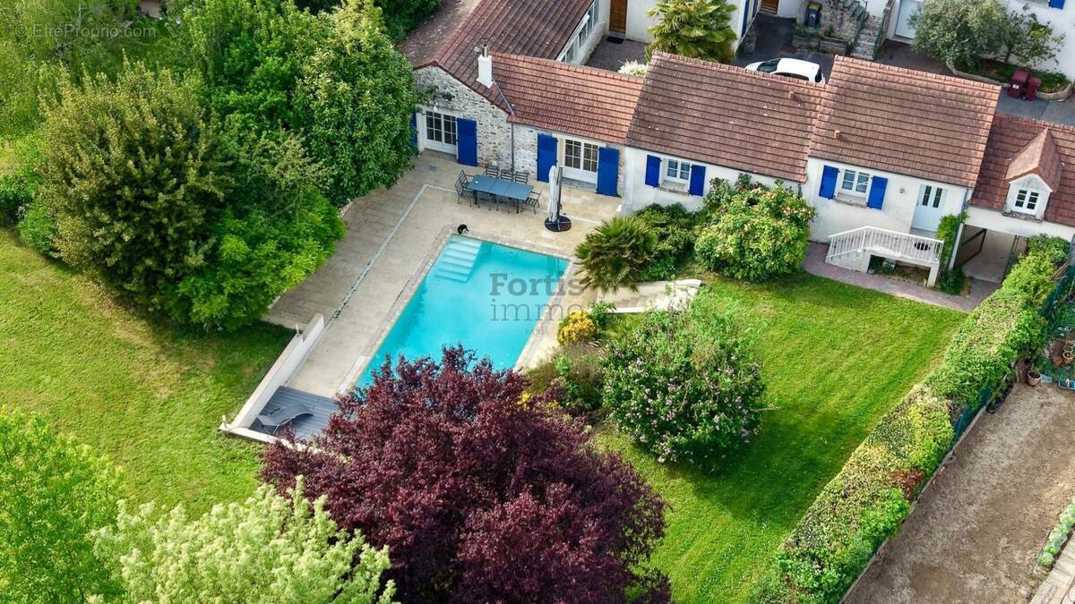 Maison à GOUVERNES