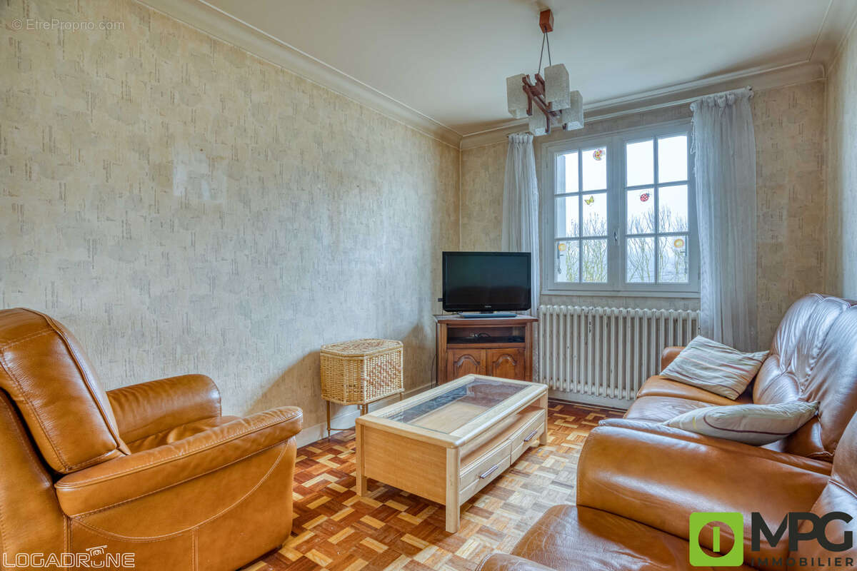 Maison à MONSEMPRON-LIBOS