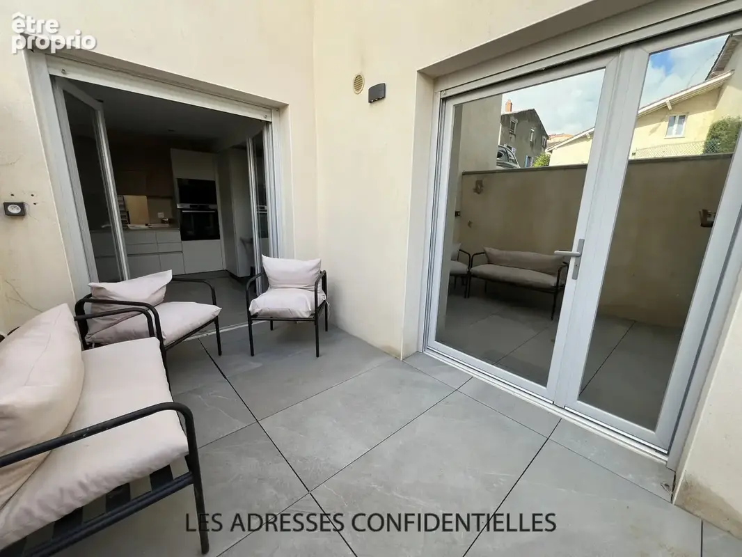 Soucieux en Jarrest, Duplex de 3 pièces de 101 m2  avec terrasse et parkings - photo 6