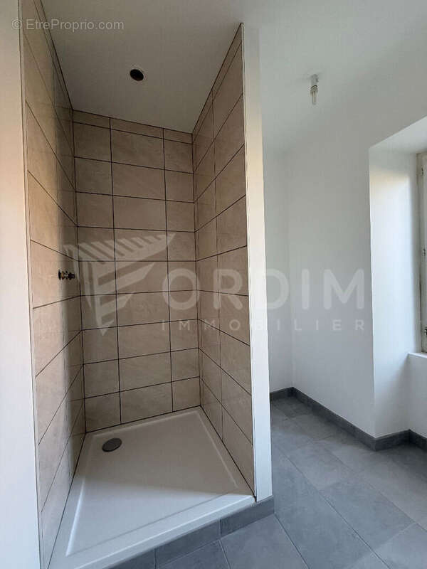 Appartement à NEUVY-SUR-LOIRE