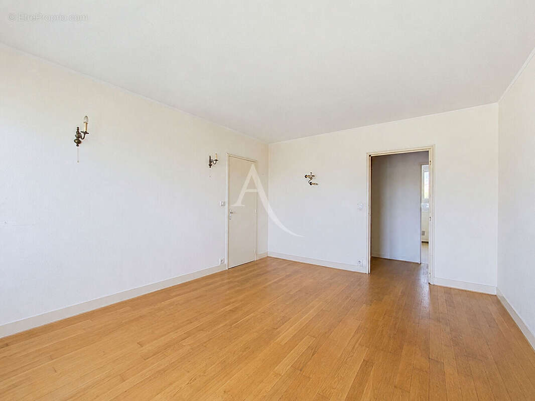 Appartement 3 pièces de 54.97 m² - Saint-Germain-en-Laye - photo 3