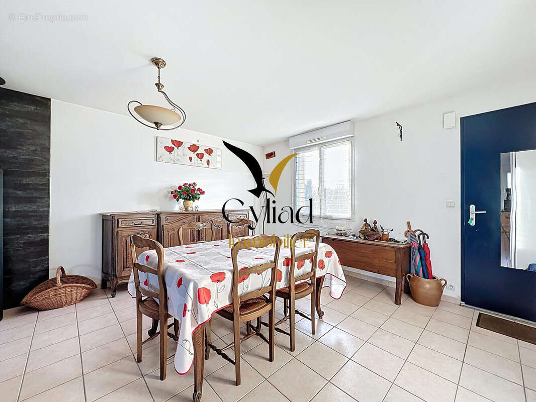 Maison à SAINT-MELOIR-DES-ONDES