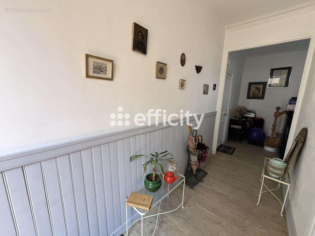 Maison à OUISTREHAM