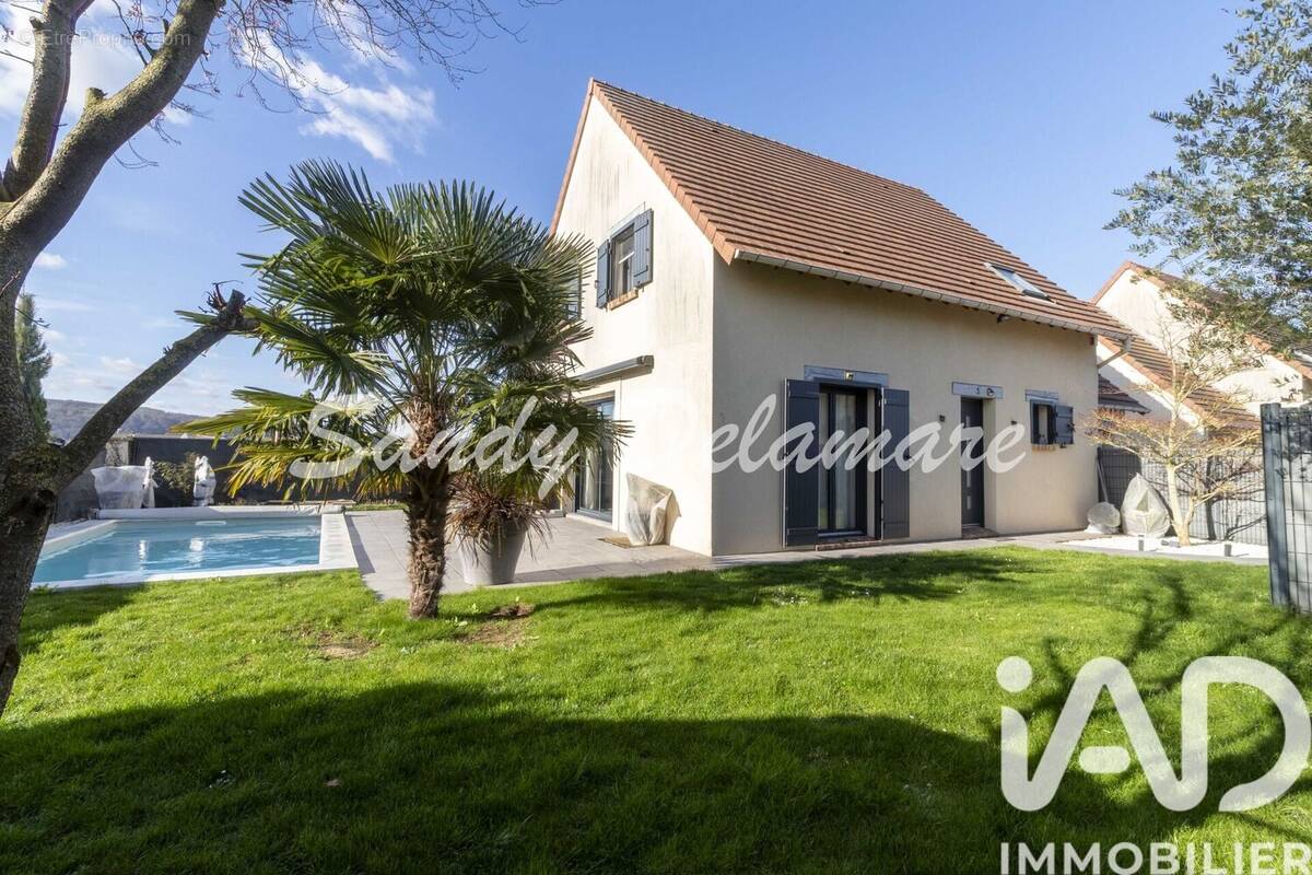 Photo 1 - Maison à COURCELLES-SUR-SEINE