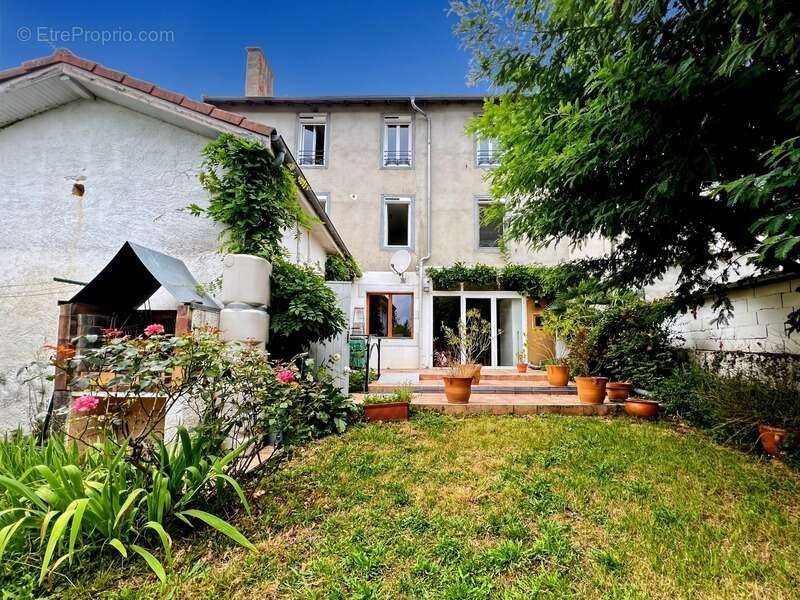 Maison à CASTELNAU-MAGNOAC