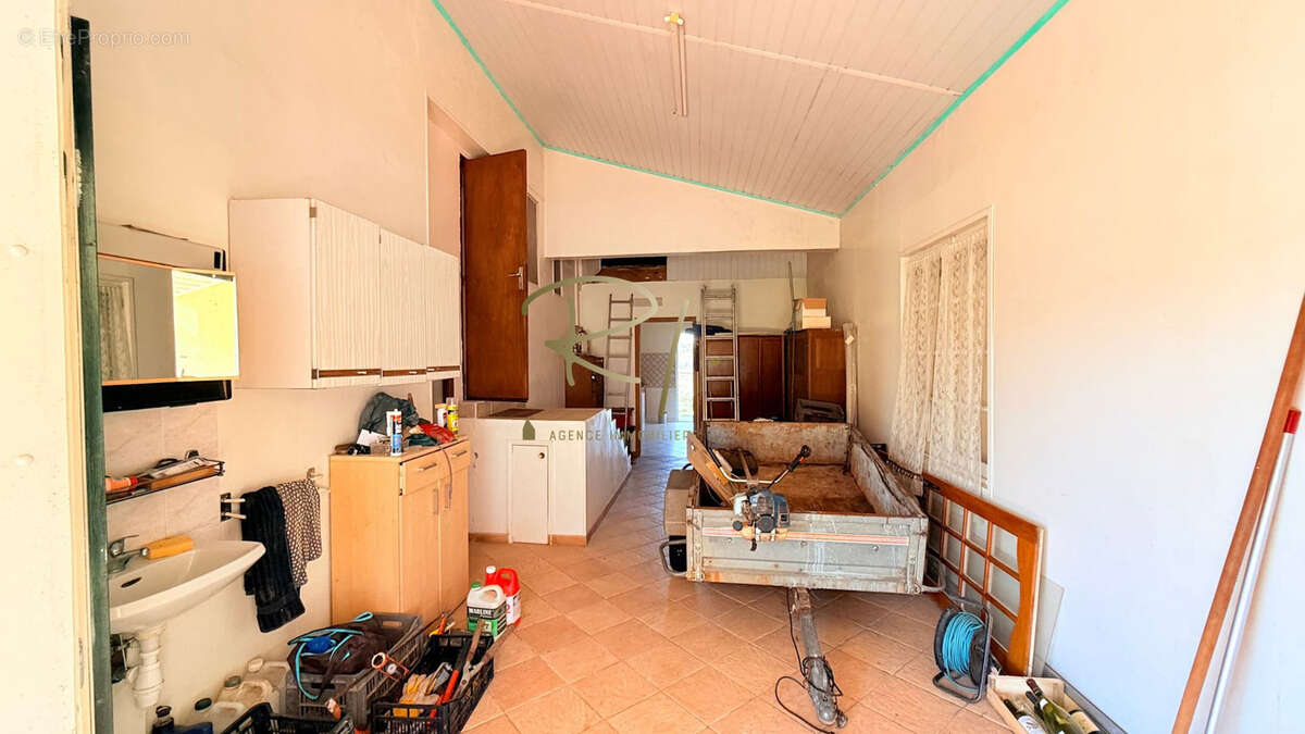 Uzès à 1 min   Maison avec piscine, vue dégagée et grand terrain - photo 13