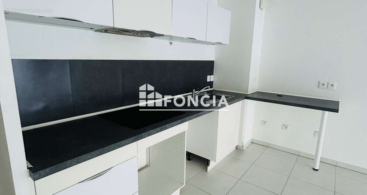 Appartement à MARSEILLE-8E