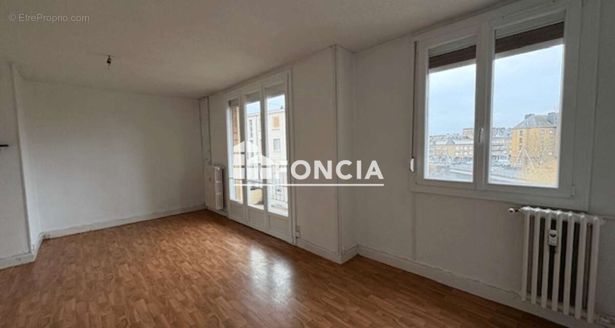 Appartement à CHARLEVILLE-MEZIERES