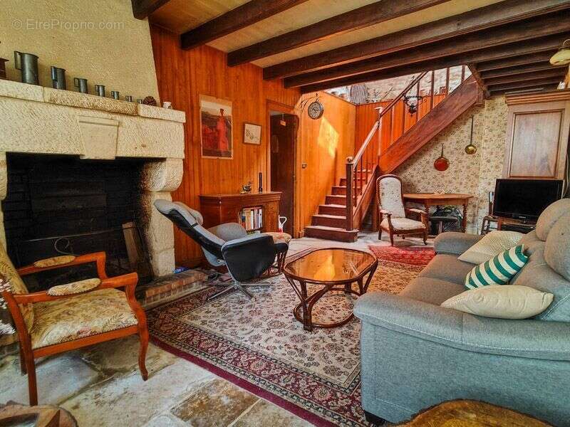 Maison à SAUZE-VAUSSAIS