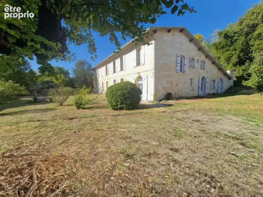Photo Maison à Bayon-Sur-Gironde au prix de 451 500€