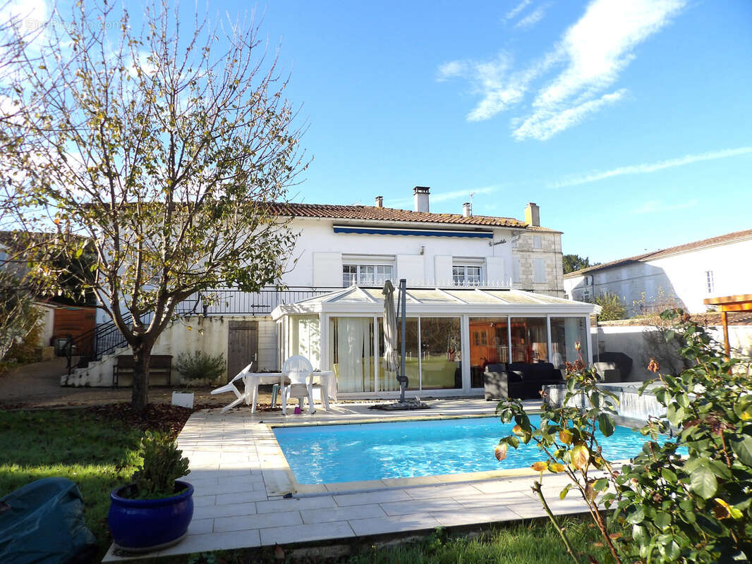 Maison à PORT-D'ENVAUX