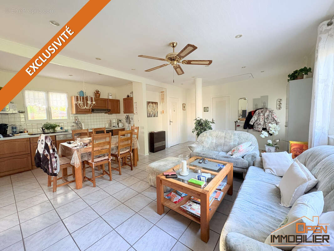 Maison à NADAILLAC-DE-ROUGE