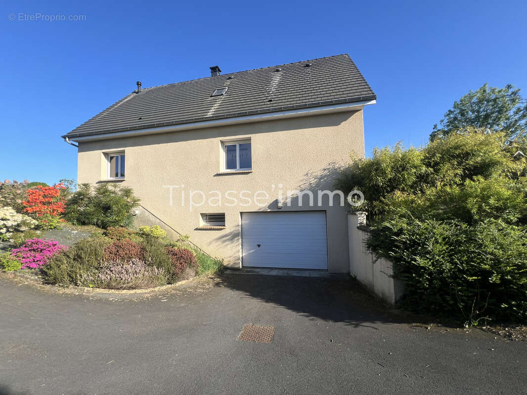 Maison à BOURG-ACHARD