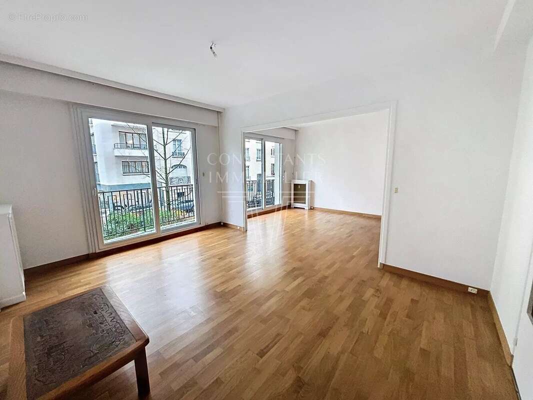 Appartement à NEUILLY-SUR-SEINE