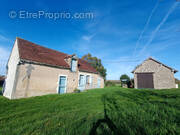 Maison à JUSSY-LE-CHAUDRIER