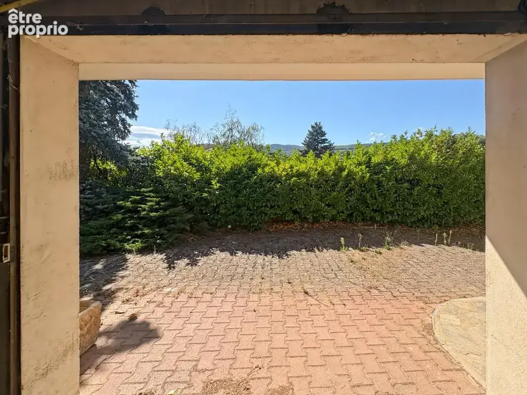 SAINT-PÉRAY – Grande maison familiale de 168 m² avec terrain d’environ 1 000 m² - photo 11
