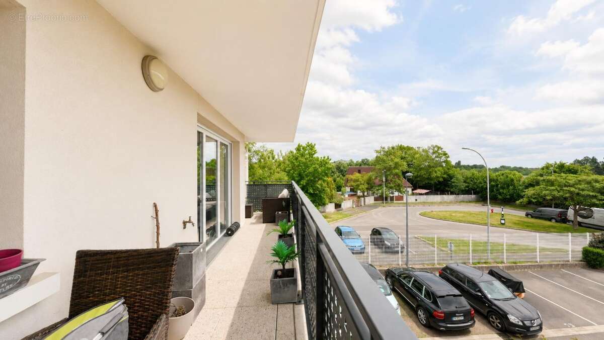 Appartement à CHENNEVIERES-SUR-MARNE