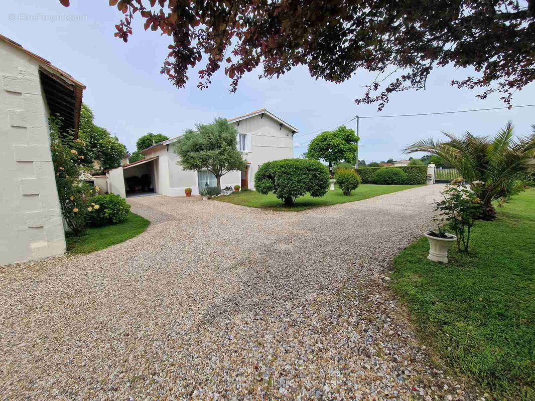 Maison à CARS