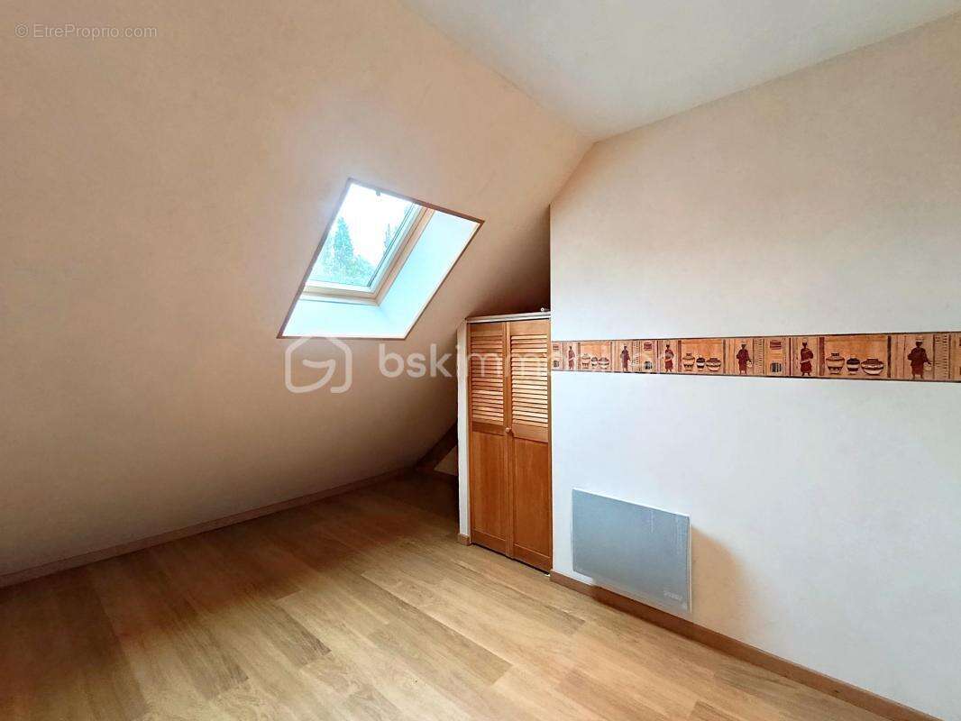 Maison familiale de 207 m² sur 7 120 m² de terrain – Calme absolu à Mandeville En Bessin - photo 16