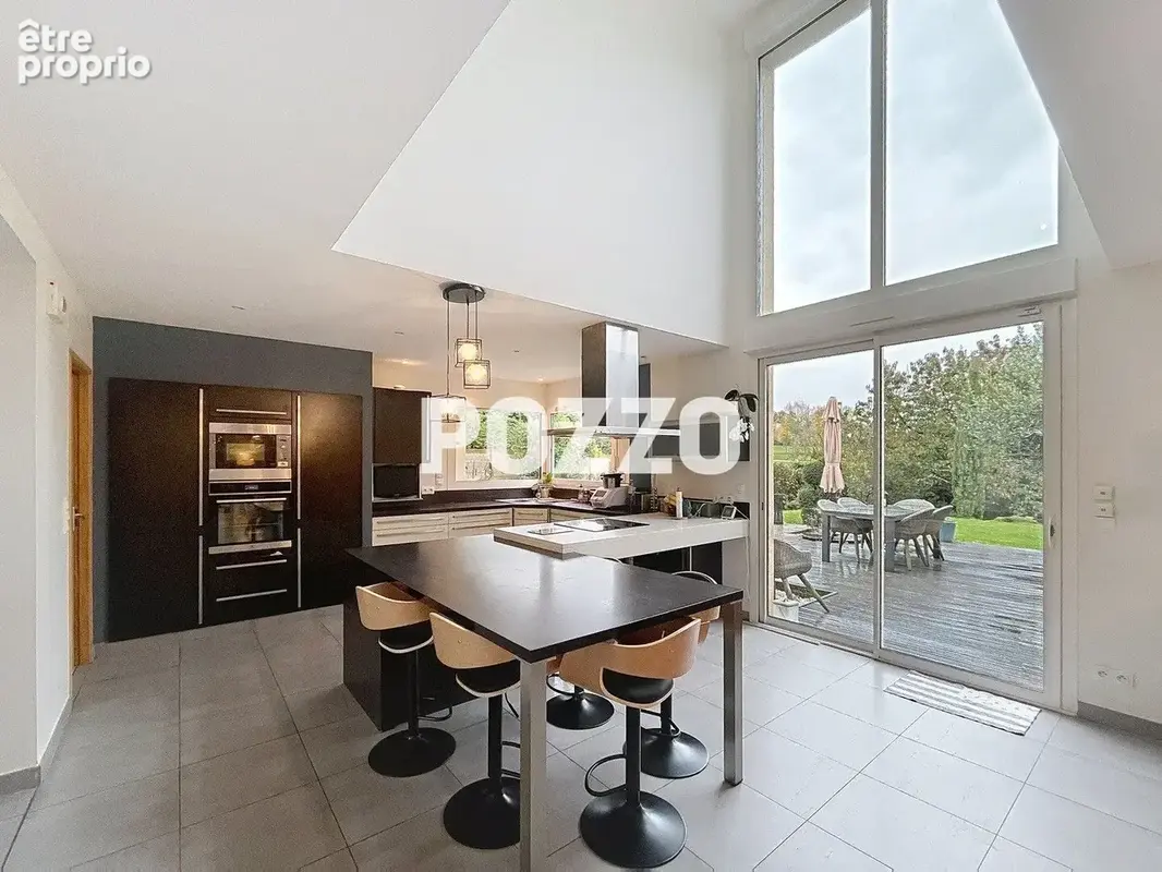 Maison contemporaine 198 m² -5 chambres -Vue Golf -Terrain 1400 m²-Saint-Lô - photo 5