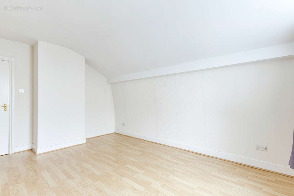 Appartement à PARIS-4E