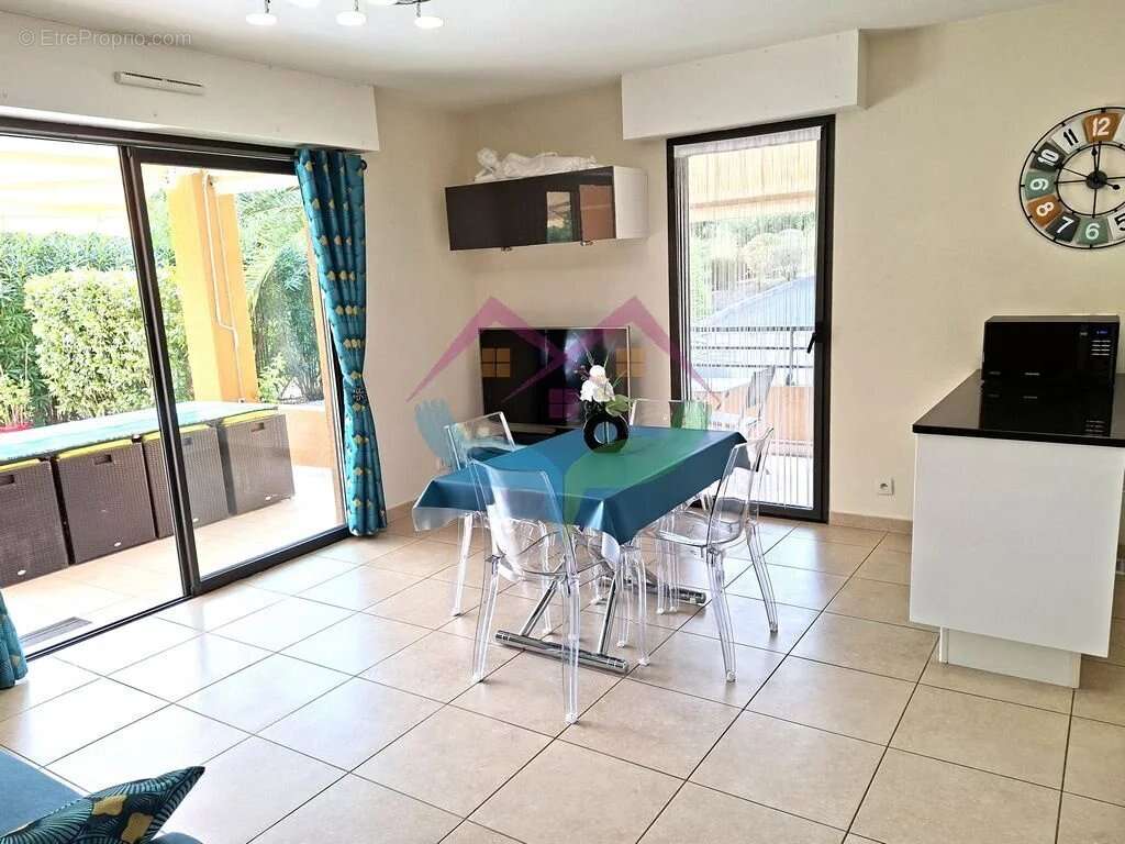 Appartement à SAINT-RAPHAEL
