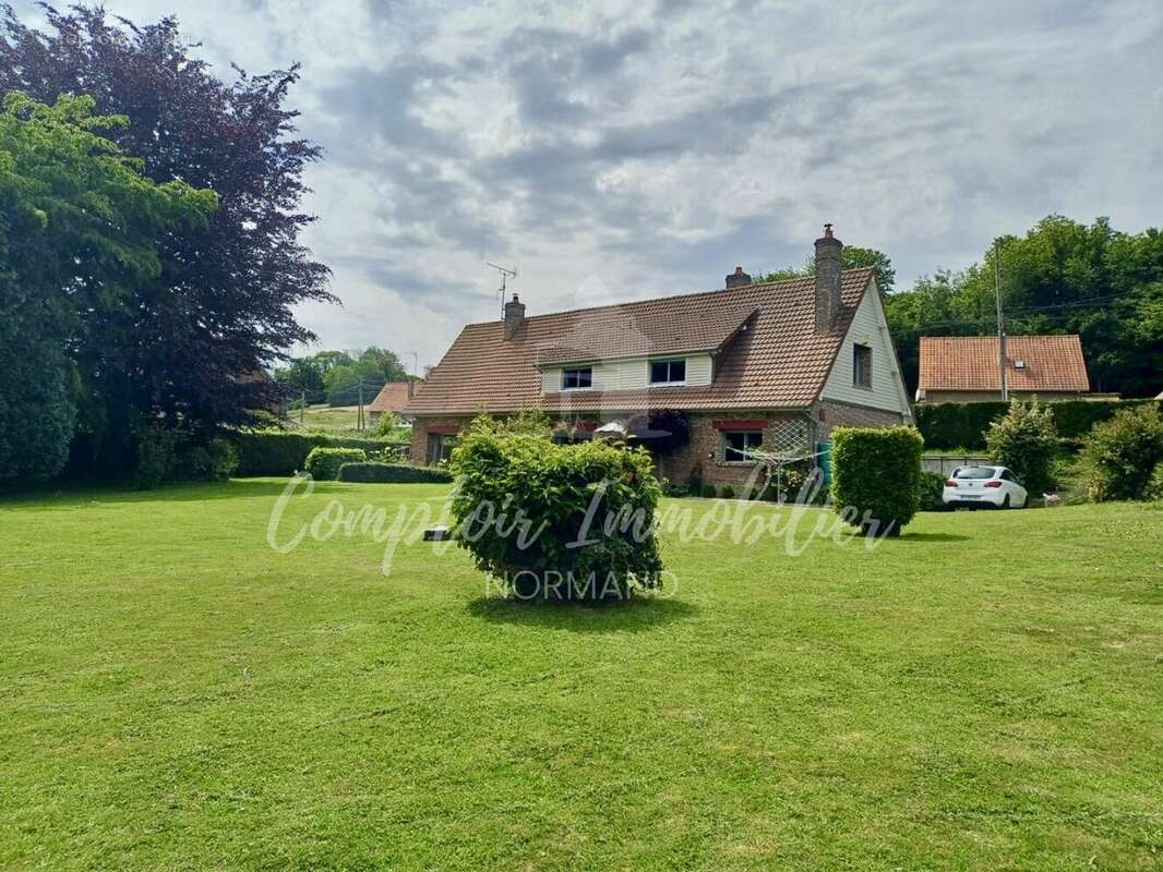 Maison à SAINT-DENIS-D&#039;ACLON