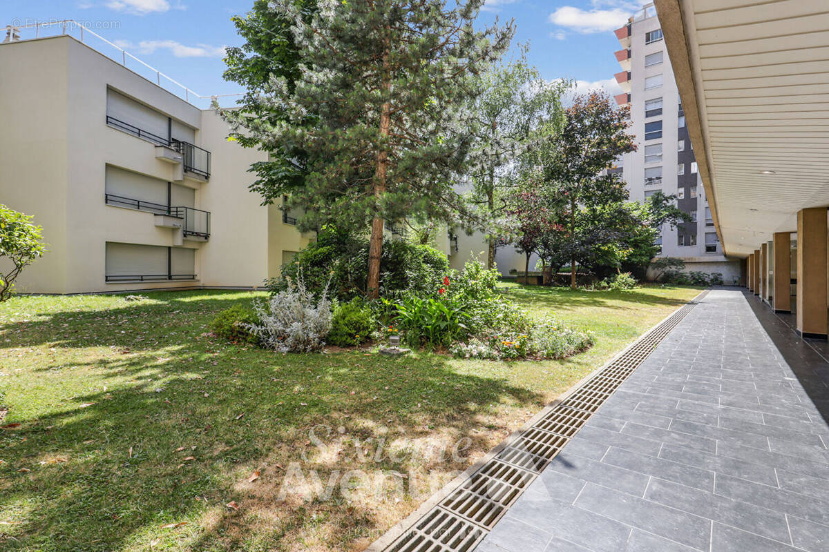 Appartement à PARIS-12E