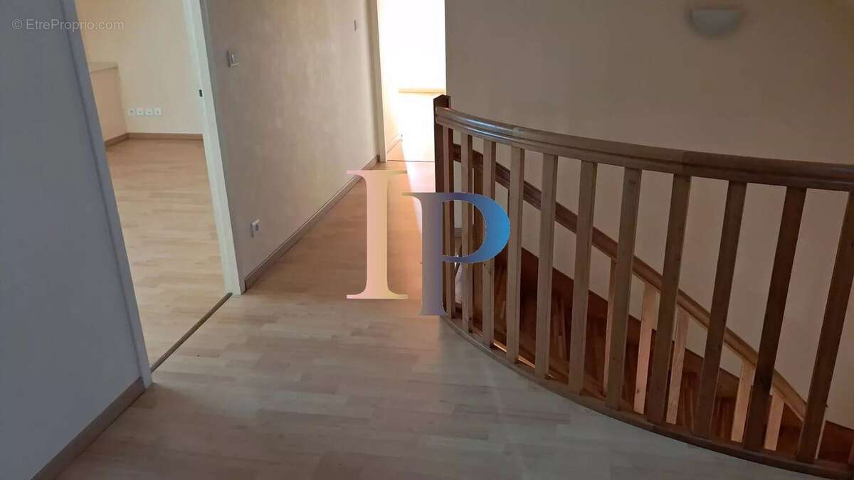 Maison à PARAY-LE-MONIAL