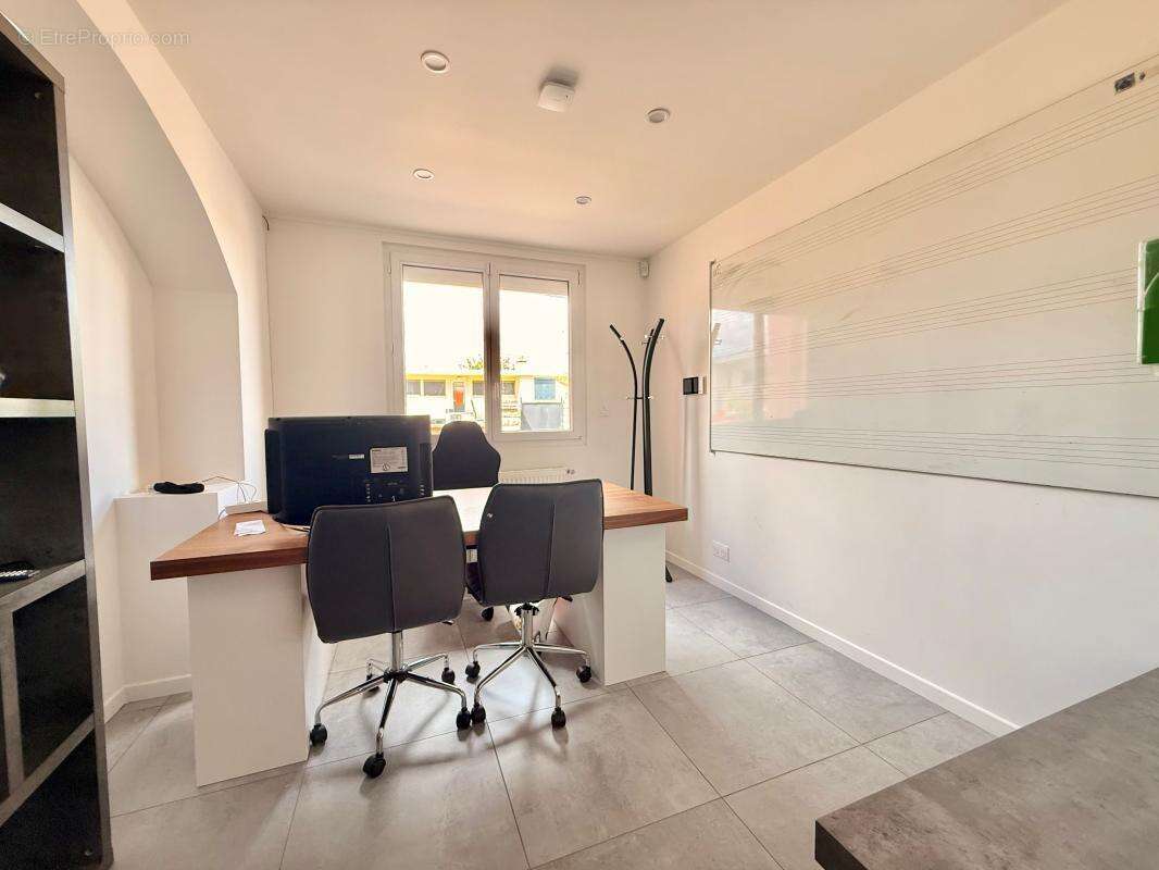 Maison familiale 7 chambres – Dépendance de 33 m² – Jardin clos - photo 18