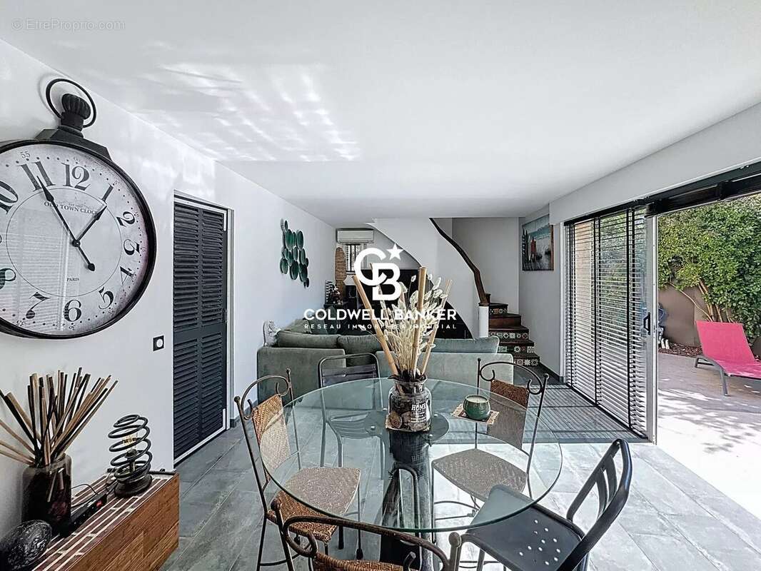 Maison à LES ADRETS-DE-L&#039;ESTEREL