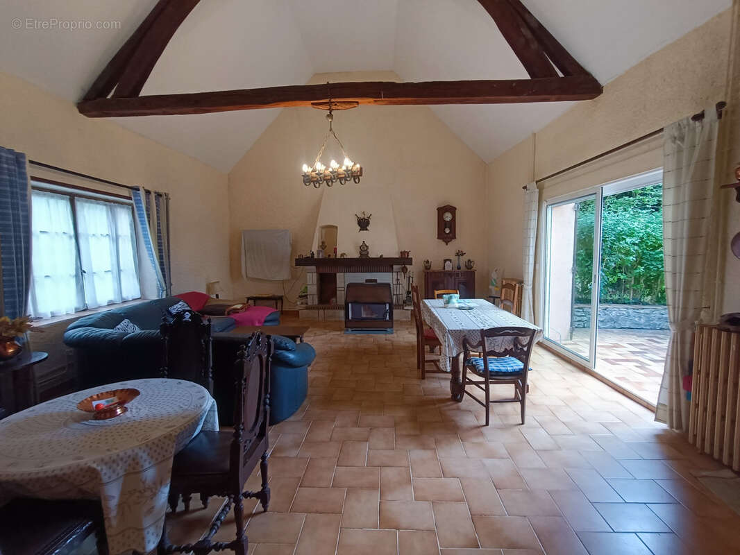 Maison à SANCERGUES