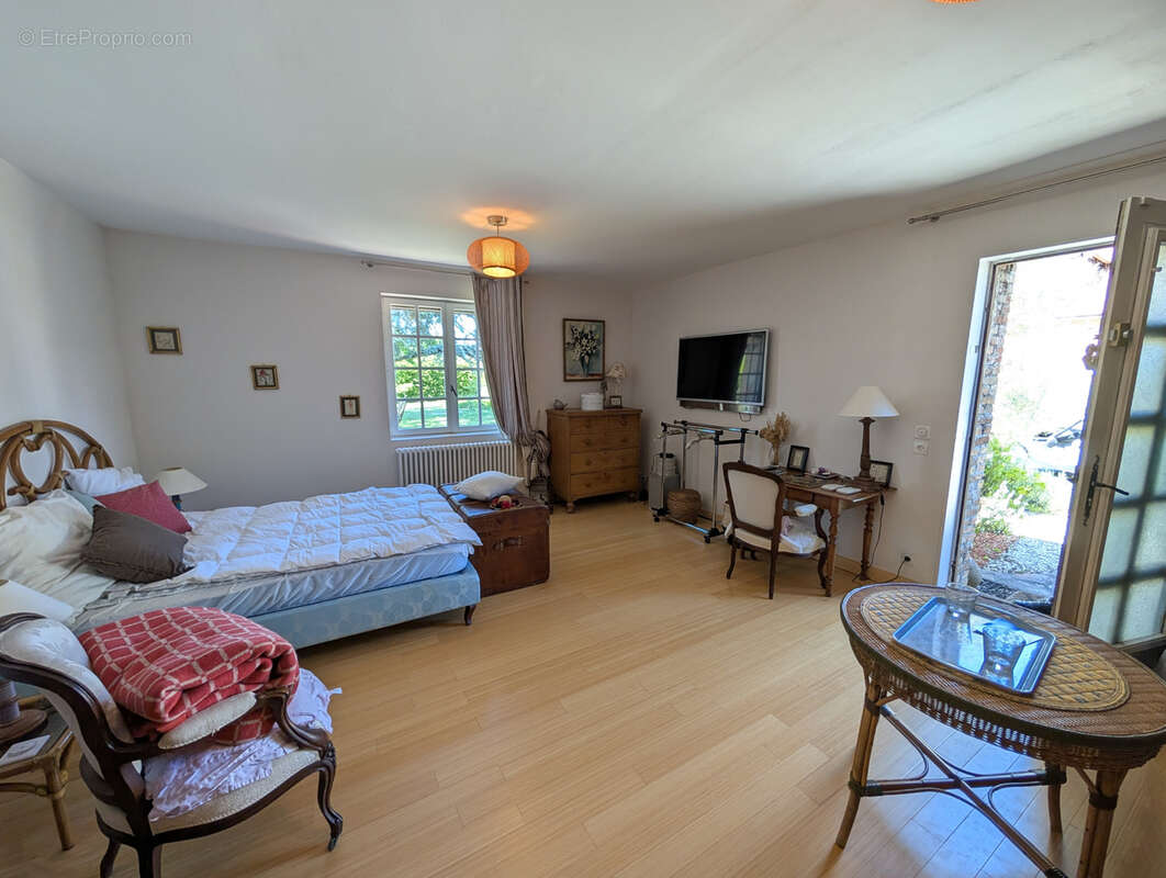 Maison à PIERREFITTE-SUR-SAULDRE