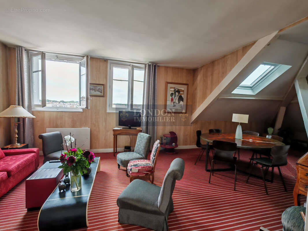 Appartement à VERSAILLES