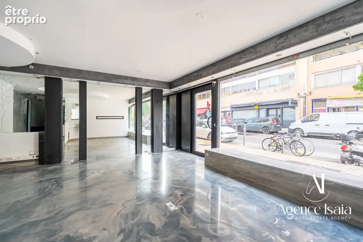 Commerce 80 m² à vendre à Le Lavandou (83980) - photo 4